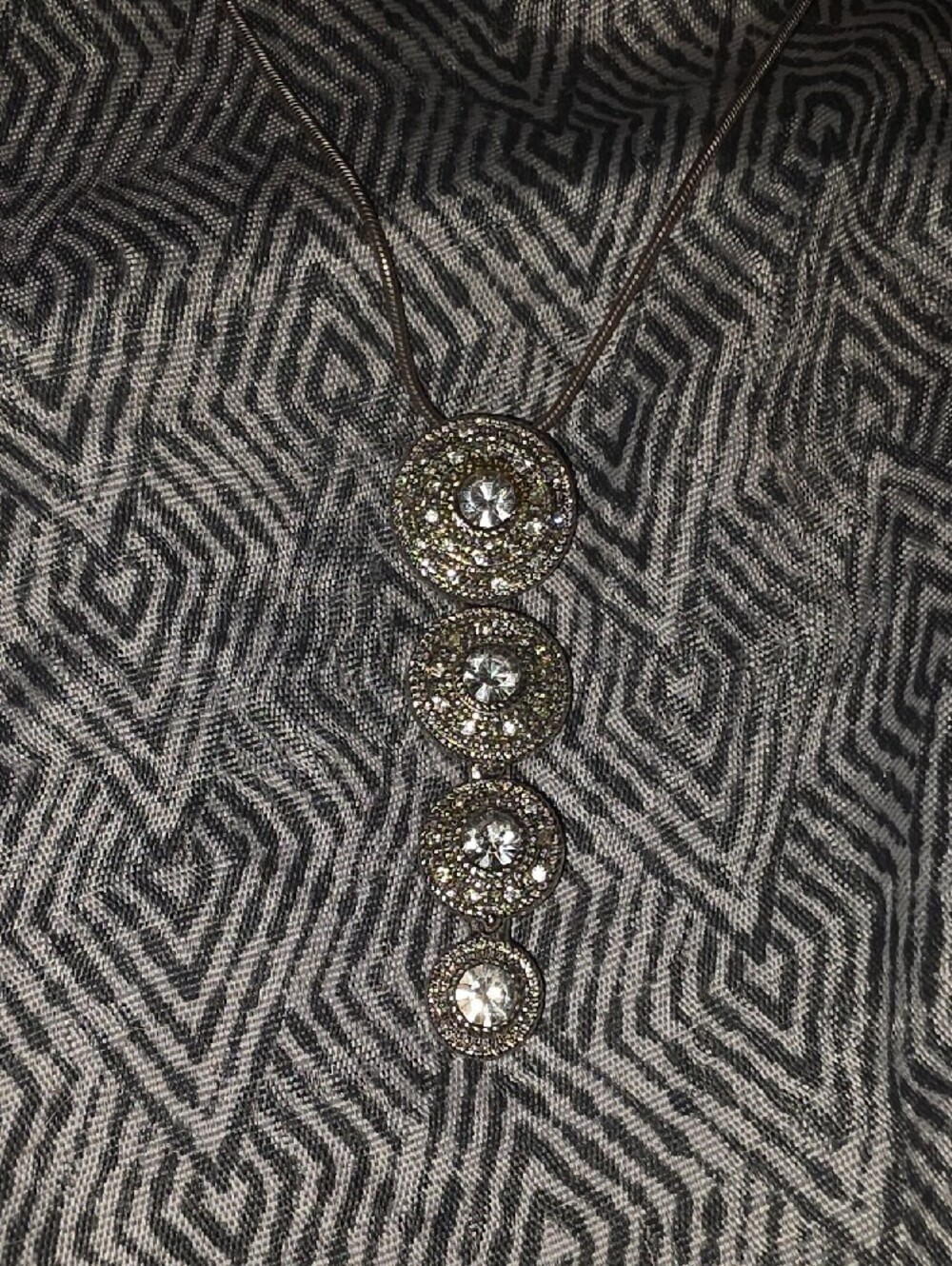 Silver Pendant Rhinestone Necklace - Picture 2 of 4